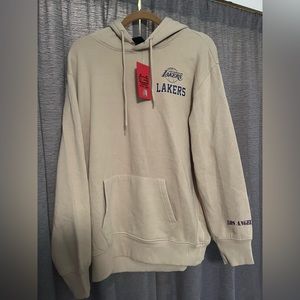 BRAND NEW LAKERS SWEATSHIRT